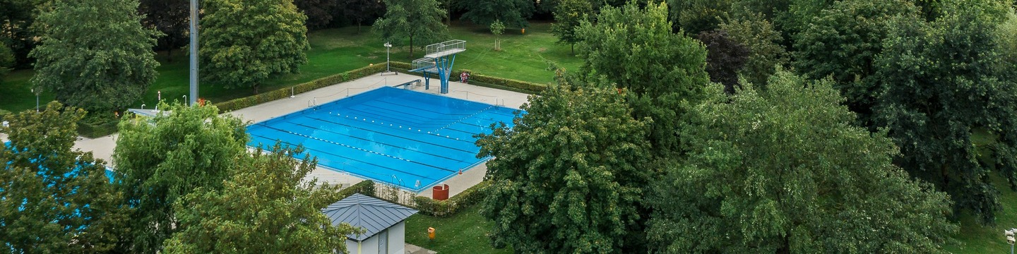 Das Ernst-Freyer-Freibad in Obereisesheim